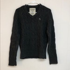 Abercrombie & Fitch men’s v neck grey sweater